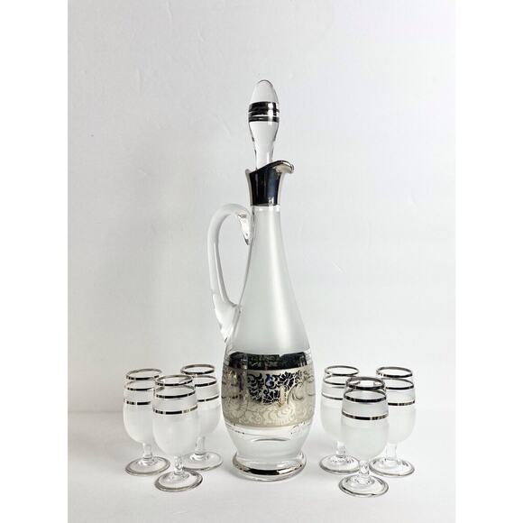 Clear/Frosted/Silver Bohemian Crystal Decanter w Stopper/6 Small Footed Glasses - Picture 2 of 3